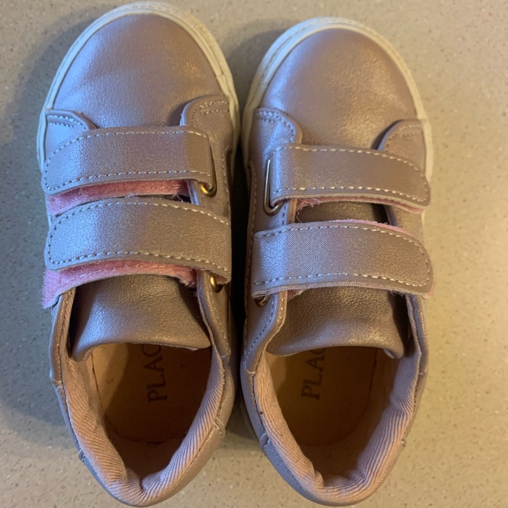 Toddler girls Velcro sneakers